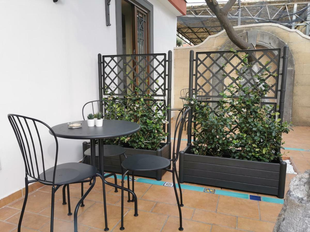 B&B Boiler Rooms La Terrazza Ercolano Bagian luar foto