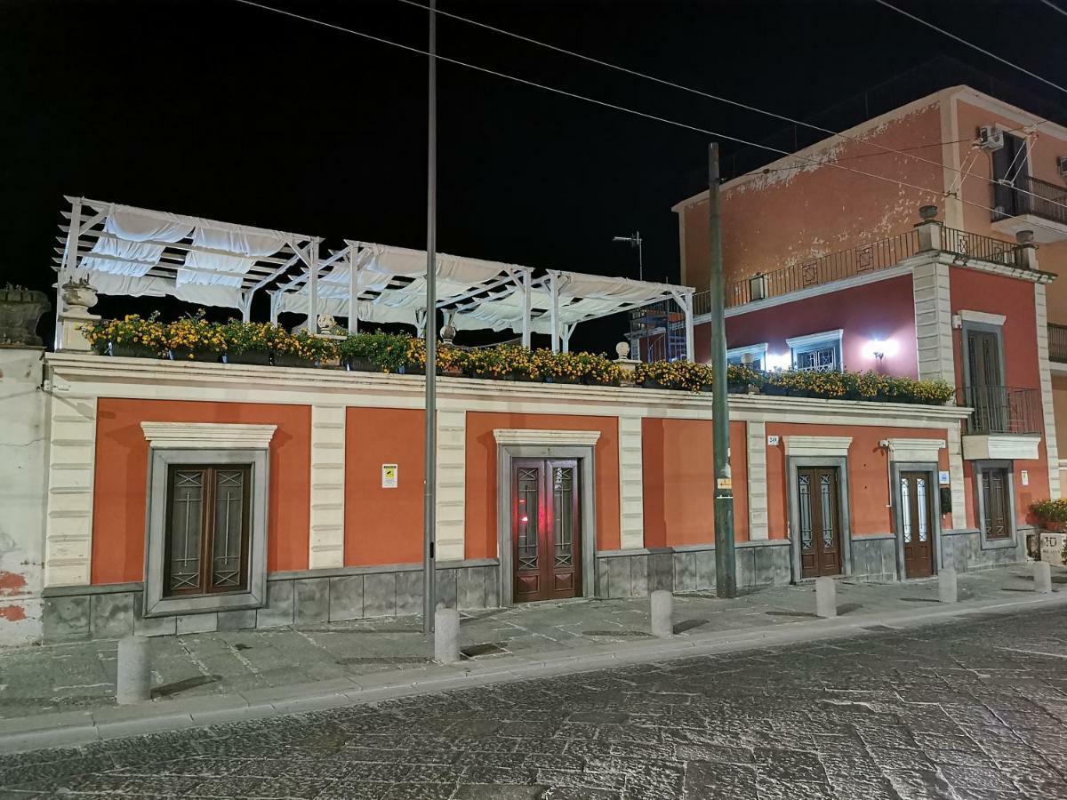 B&B Boiler Rooms La Terrazza Ercolano Bagian luar foto
